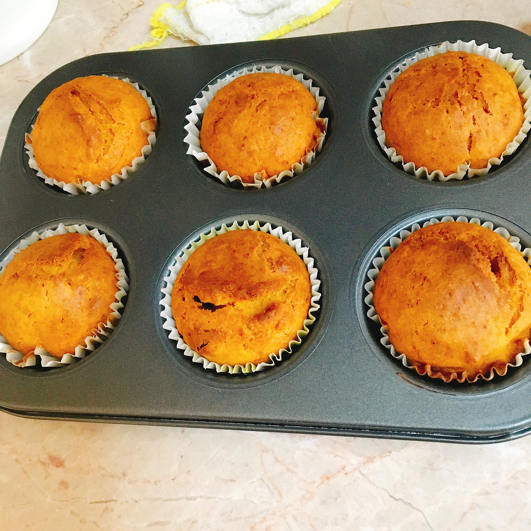 南瓜蜜枣玛芬蛋糕 Pumpkin & Date Muffin