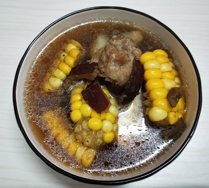 玉米排骨汤的做法