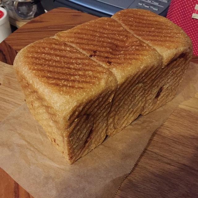 山楂酱开心果66%全麦纯素吐司