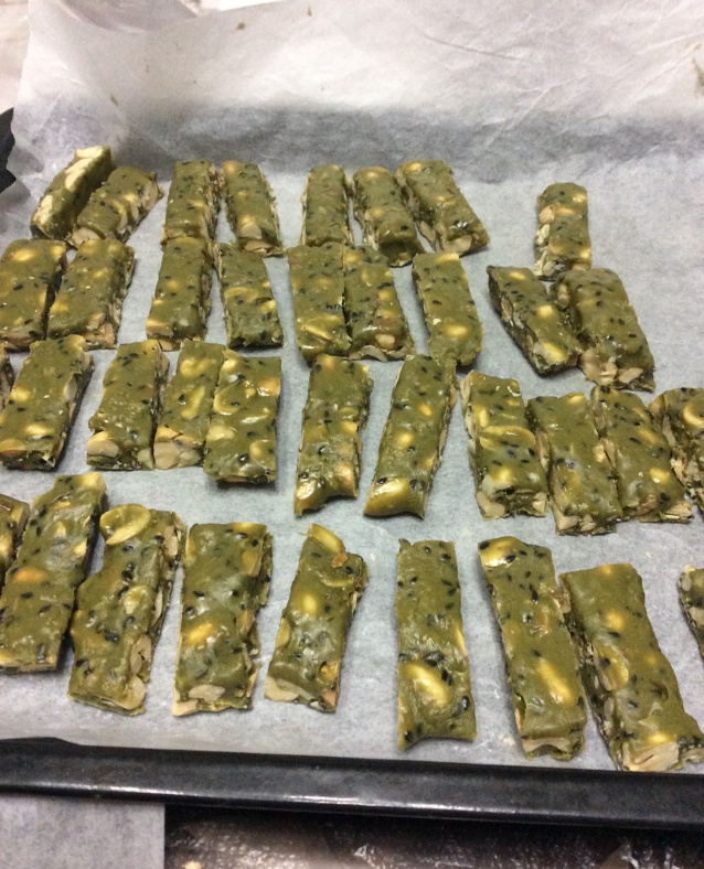 超详细TIPS—自制超美味牛轧糖（熬糖版），秒杀棉花糖版