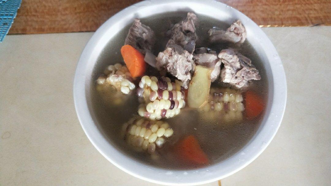 玉米排骨汤
