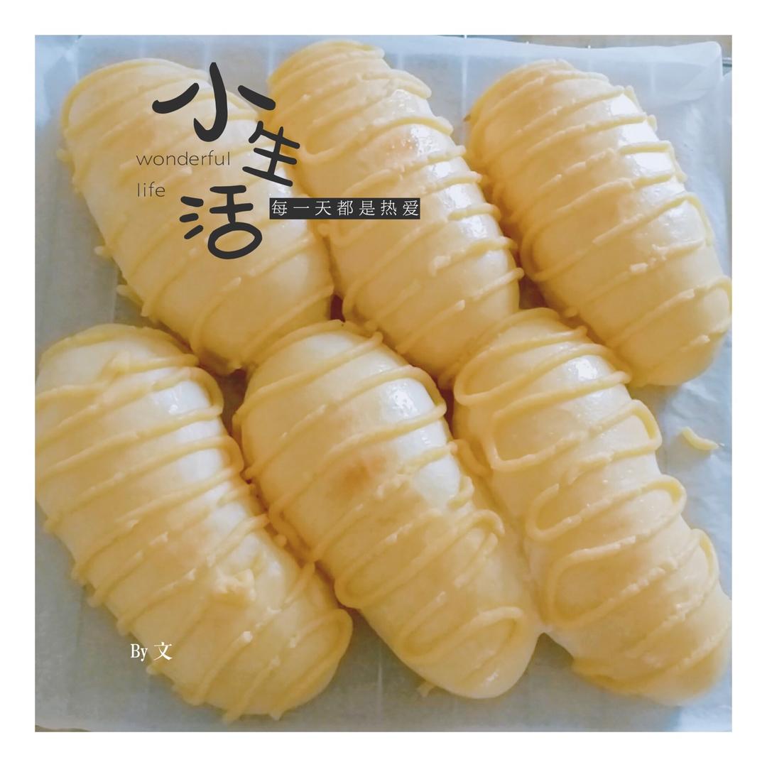 面包房里最受欢迎的毛毛虫面包