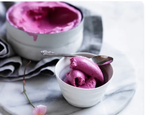 黑莓酸奶冻，甜蜜的味道的做法 步骤1