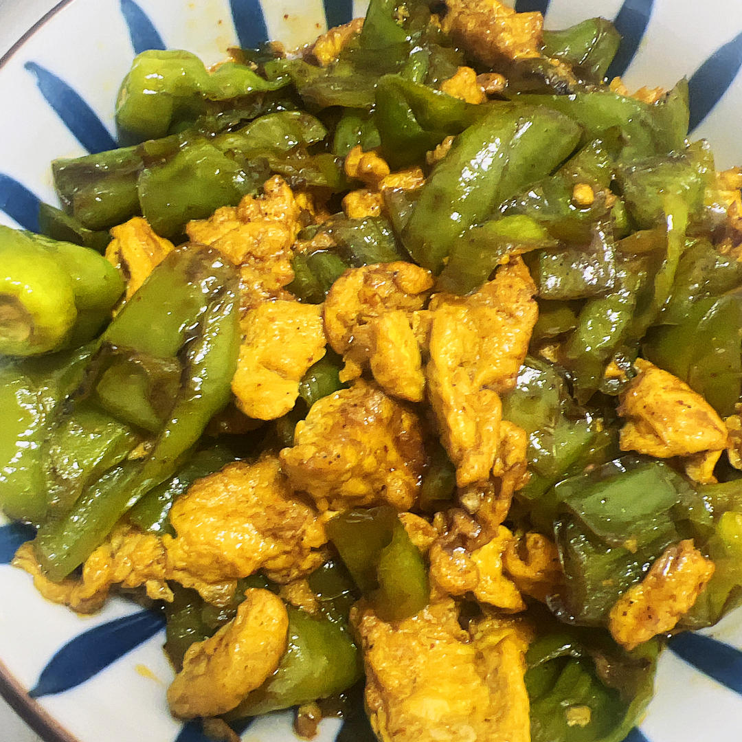 超级下饭的虎皮青椒炒鸡蛋！三碗饭都不够