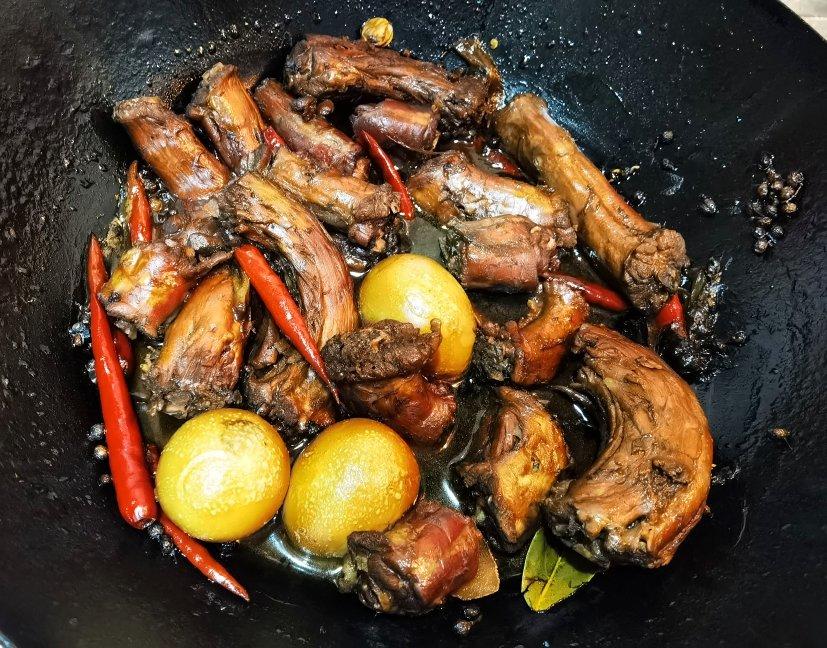 麻辣鸭脖