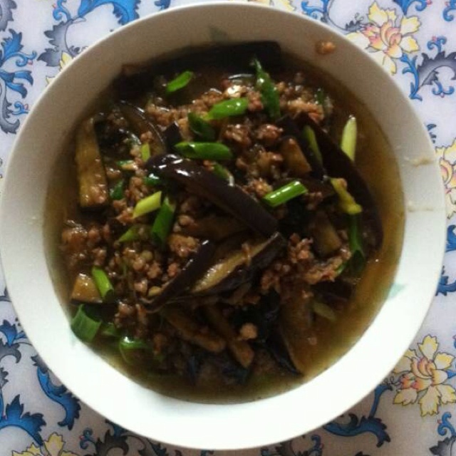 酱香肉末烧茄子