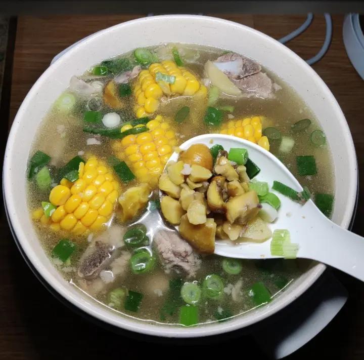 玉米排骨汤