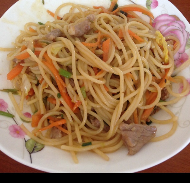 中式炒意面