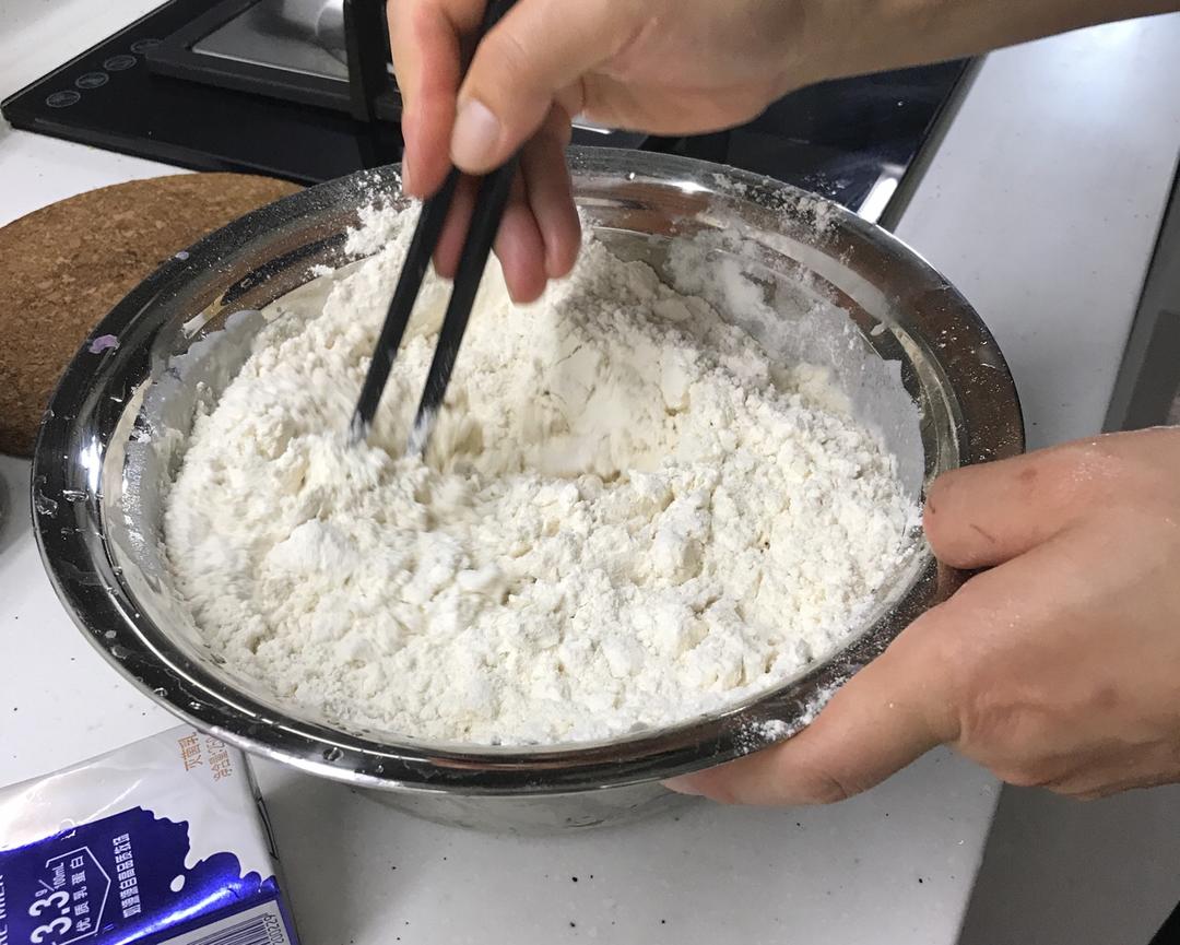 纯奶手撕吐司的做法 步骤1