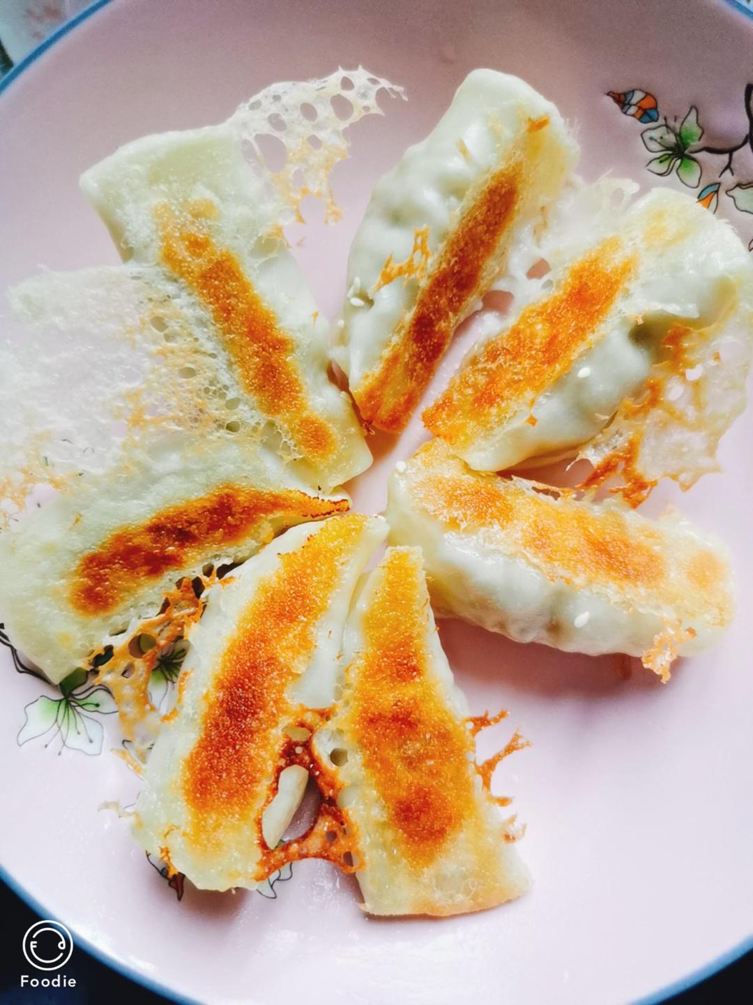 不会失败的冰花锅贴