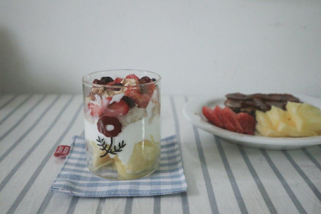 酒酿酸奶parfait