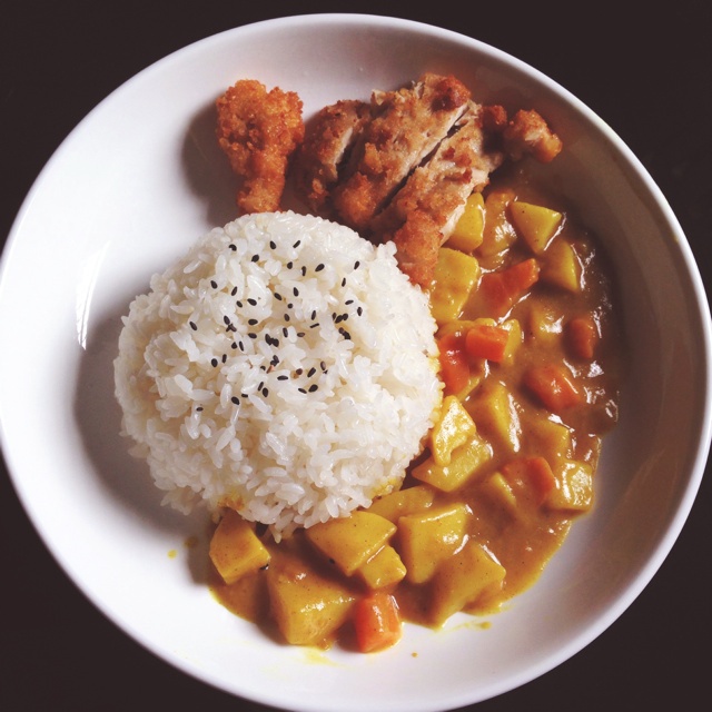 炸鸡排咖喱饭