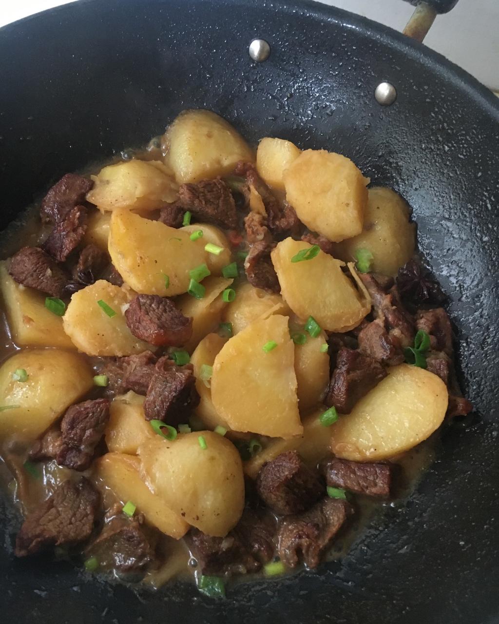 土豆烧牛腩