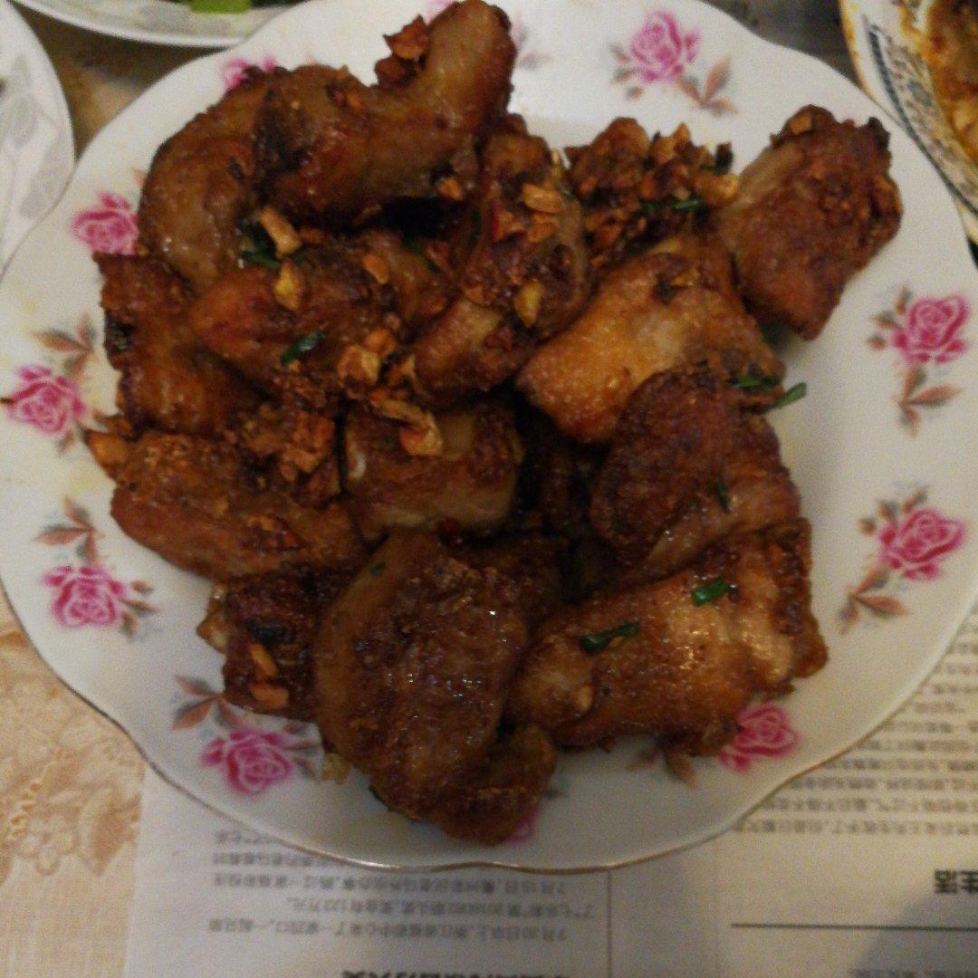 椒盐蒜香骨