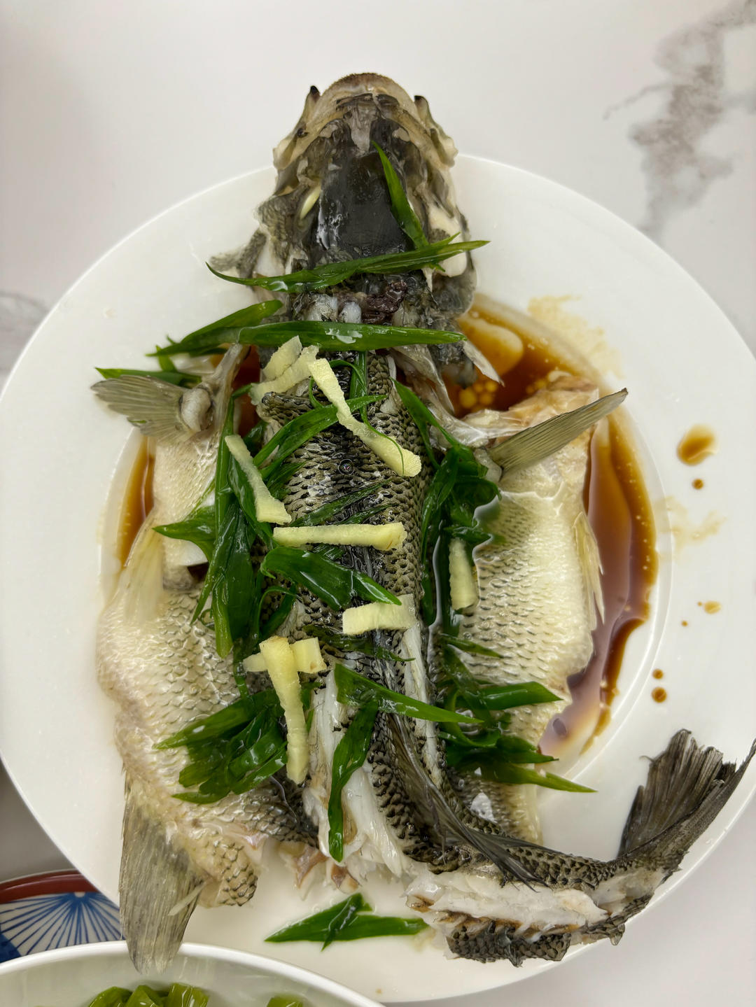 10分钟做 清蒸鲈鱼 （附切鱼图解）