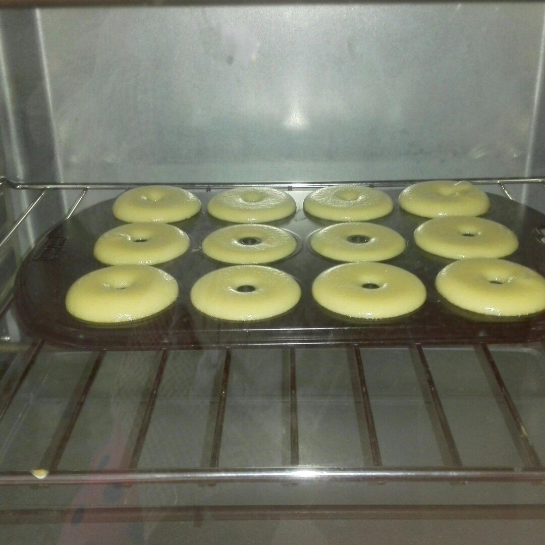迷你甜甜圈蛋糕