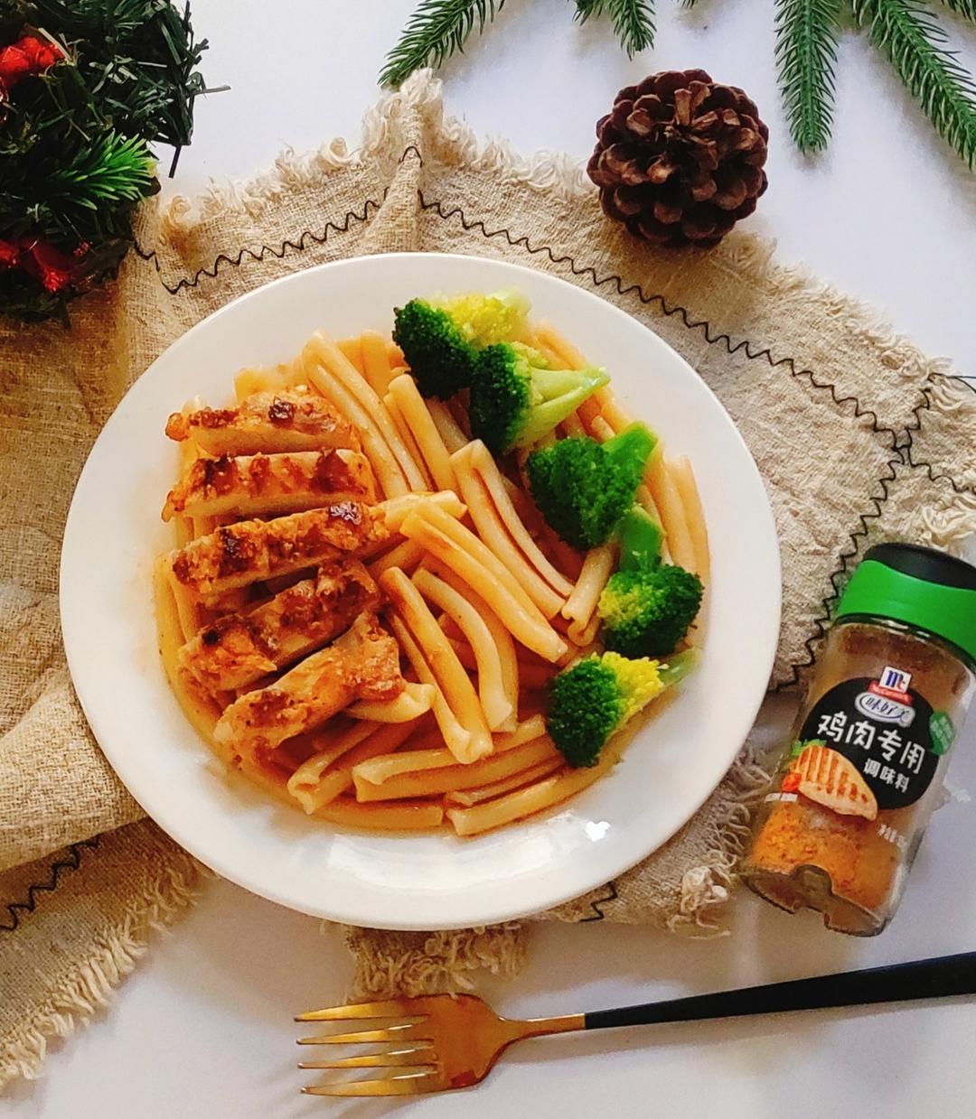 香煎鸡扒意面