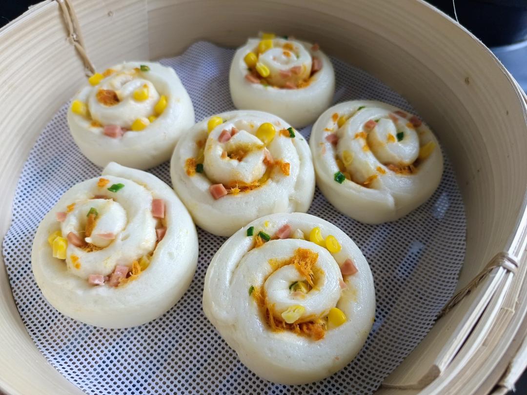 白白胖胖的肉松卷  馒头花卷奶香浓郁   蓬松暄软比面包还好吃  【消耗淡奶油配方】