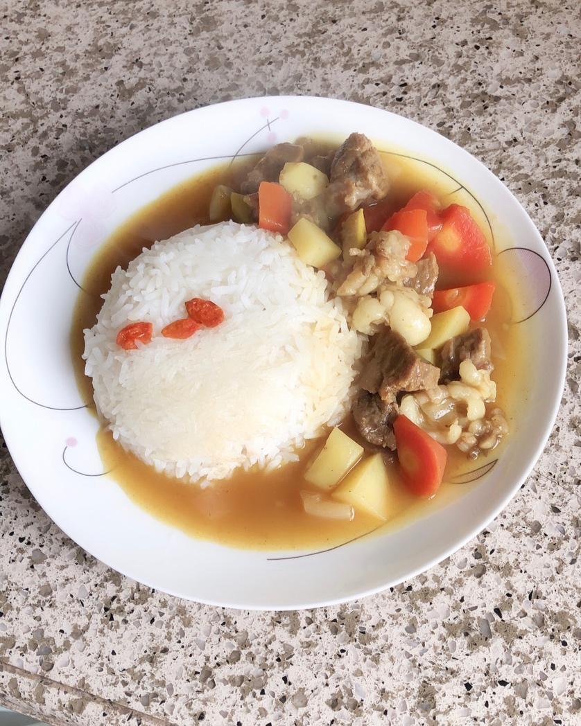 咖喱牛肉炖土豆