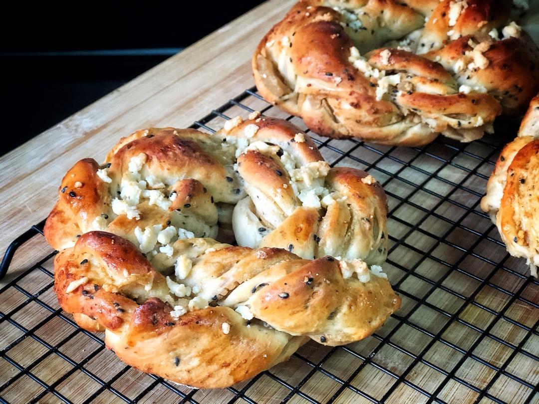 白莲蓉花型面包(中种)