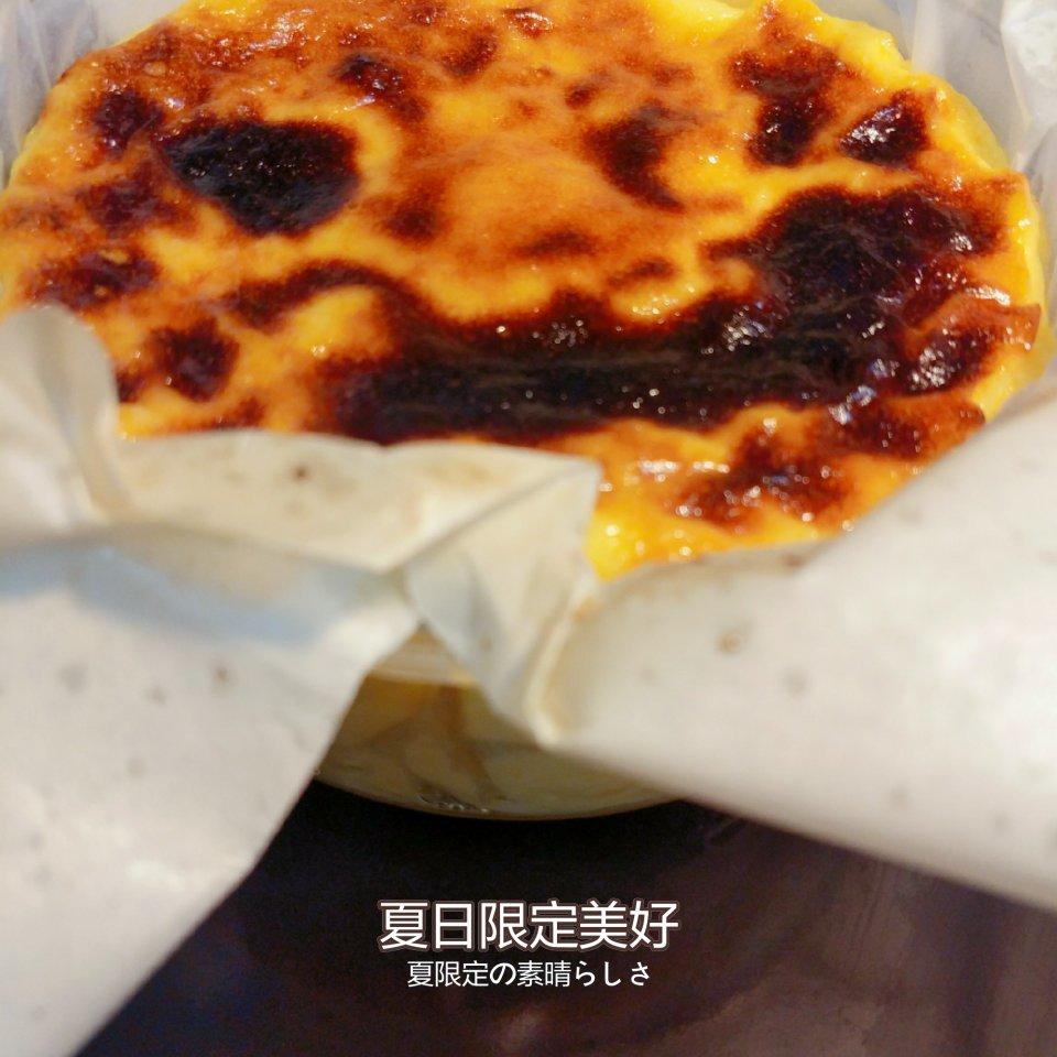 快手的网红basque cheesecake巴斯克焦芝士蛋糕