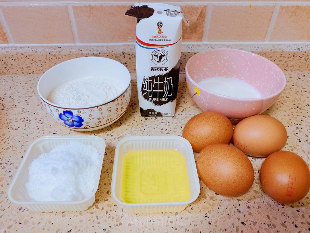 戚风奶油蛋糕卷