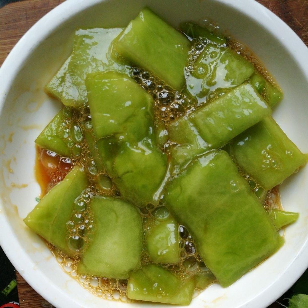 静静1-1-1做的凉拌仙人掌