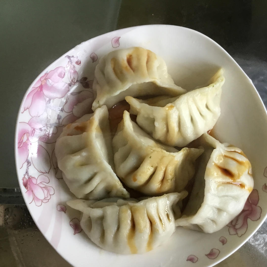 韭菜猪肉饺子(最简单最好吃又最多汁的饺子)
