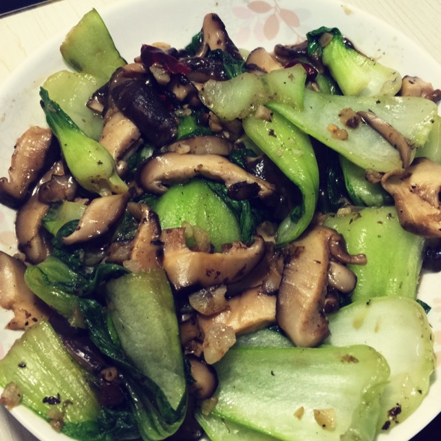 老丁的私房菜-香菇炒油菜