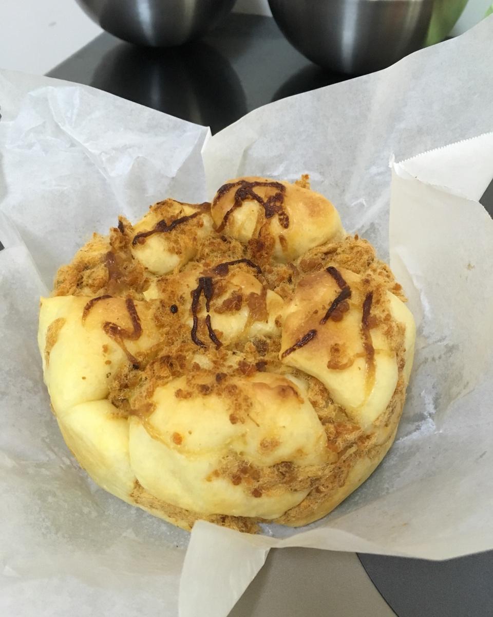 肉松手撕面包—超软会爆浆的面包哟