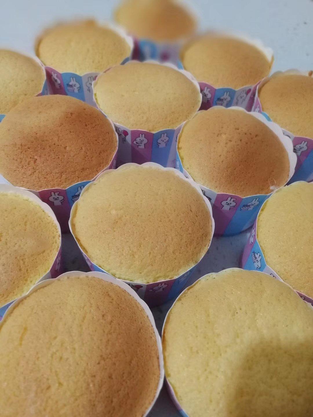 零失败~戚风纸杯小蛋糕🍰 ✨／8寸版戚风蛋糕