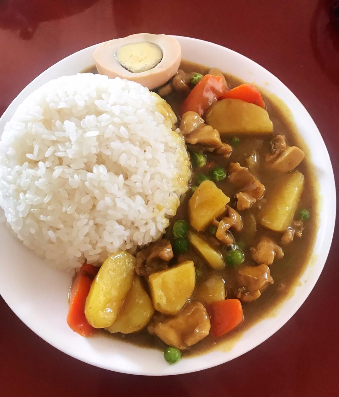 咖喱鸡肉饭