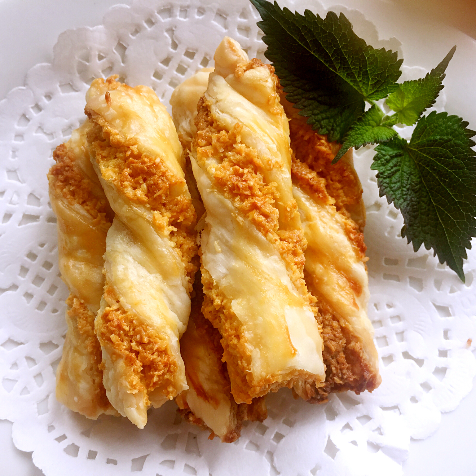 饼皮千层椰蓉酥