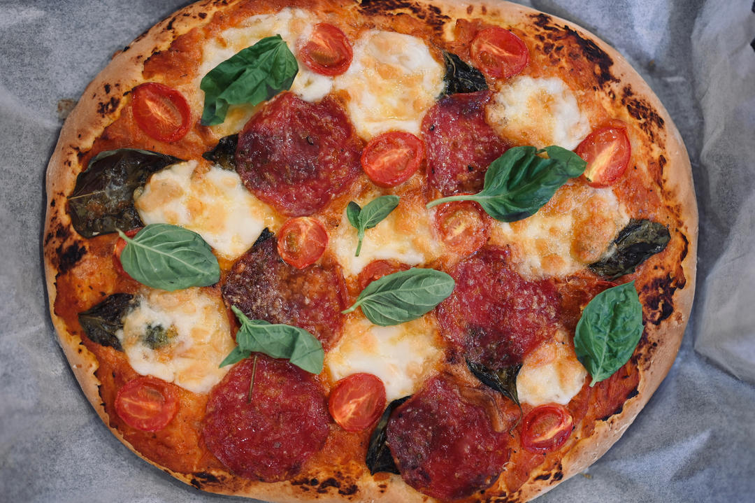 被惊艳到❗️一口爱上❗️超薄玛格丽特披萨🍕