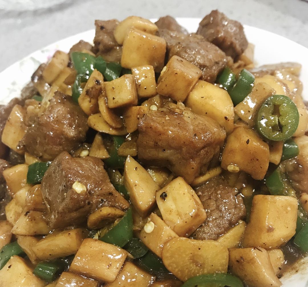 家常菜~杏鲍菇烧牛肉粒