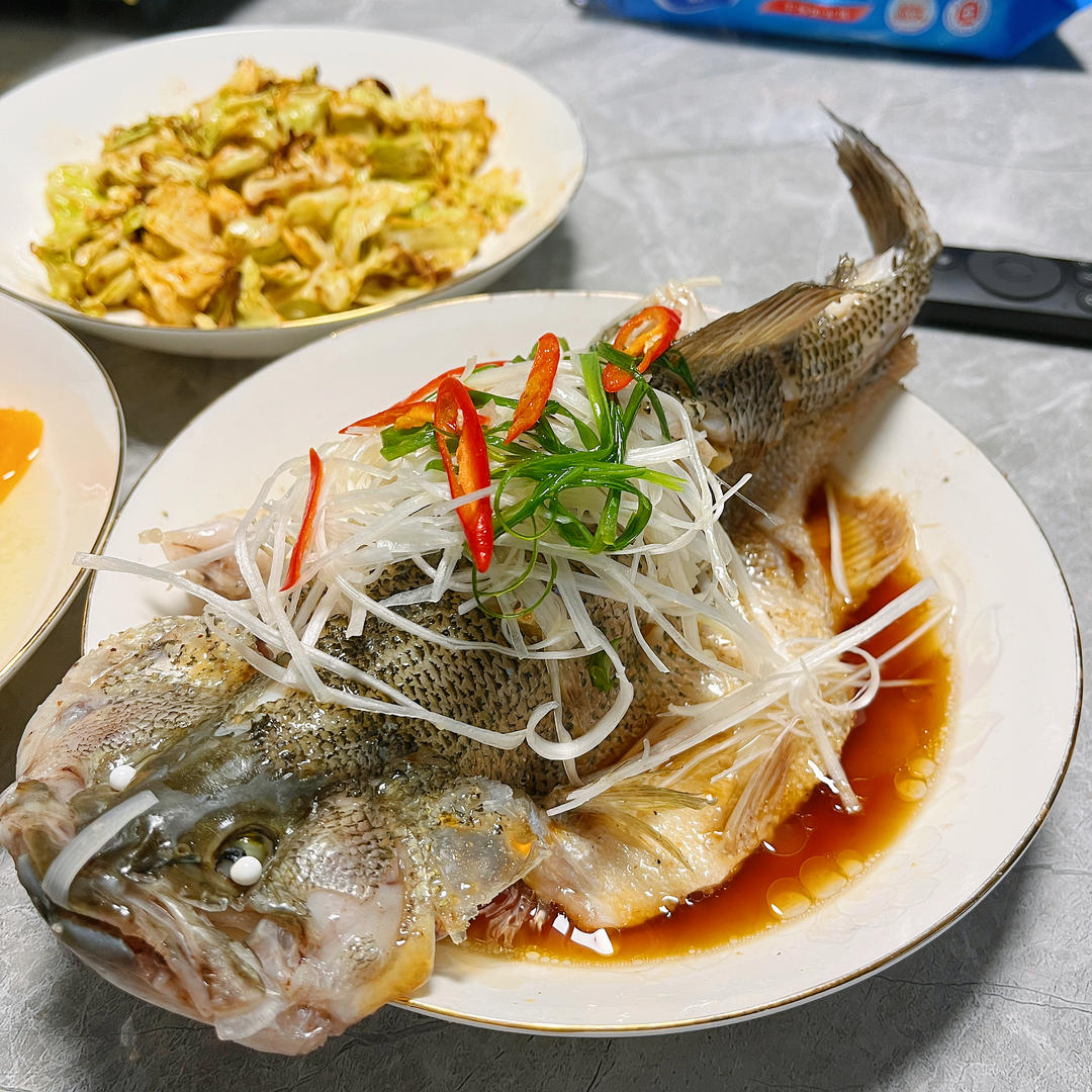 清蒸鲈鱼