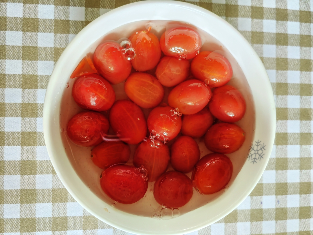 酸酸甜甜的蜜汁小蕃茄的做法 步骤6