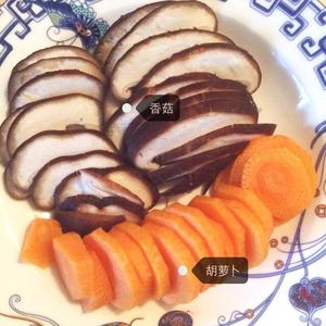 宝哥辅食：香菇虾肉丸子的做法 步骤2