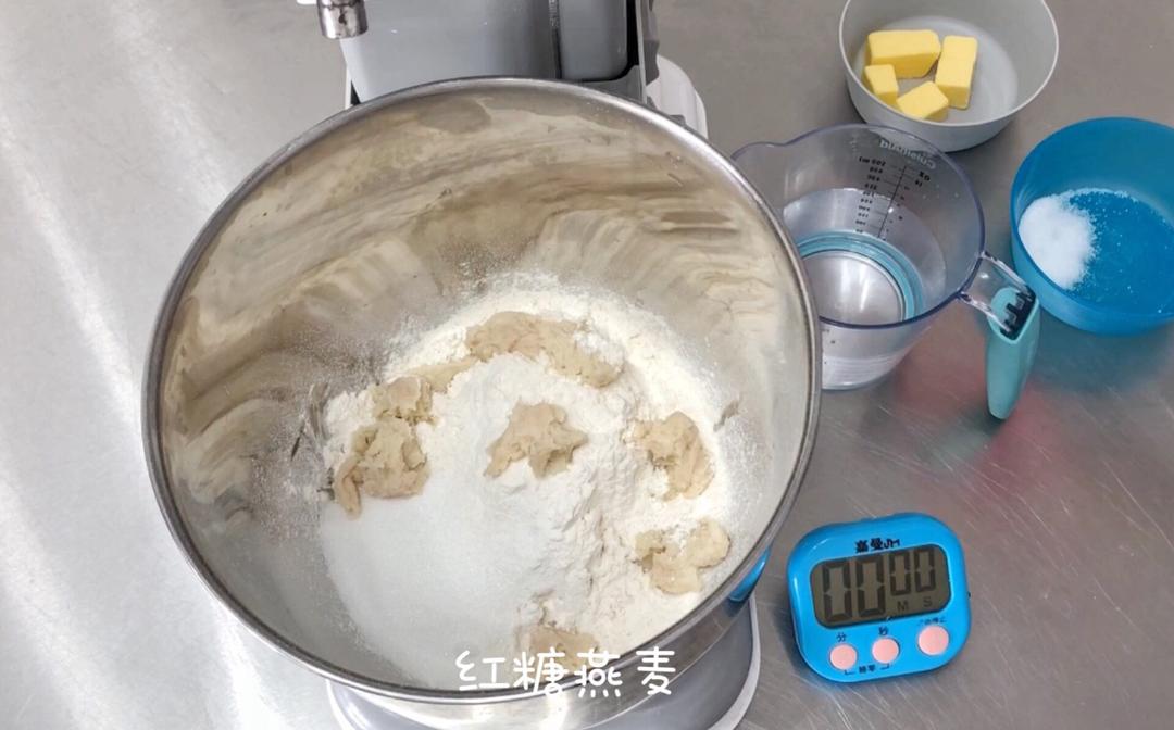 纯奶手撕吐司的做法 步骤1