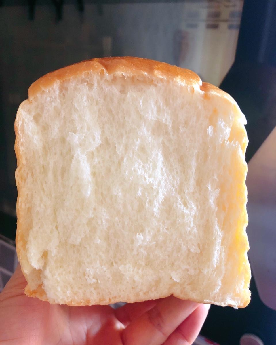 奶油吐司，鲜奶奶油嫩白吐司