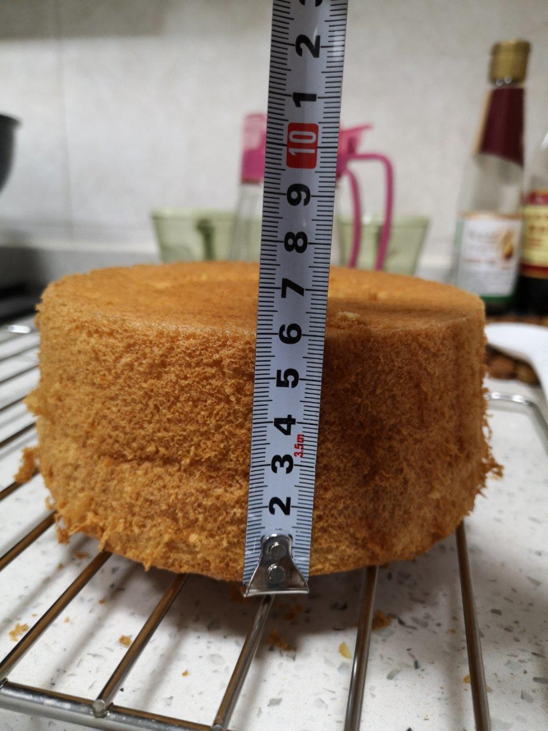 超简单完美戚风蛋糕（6寸2蛋）附打发、翻拌、脱模视频