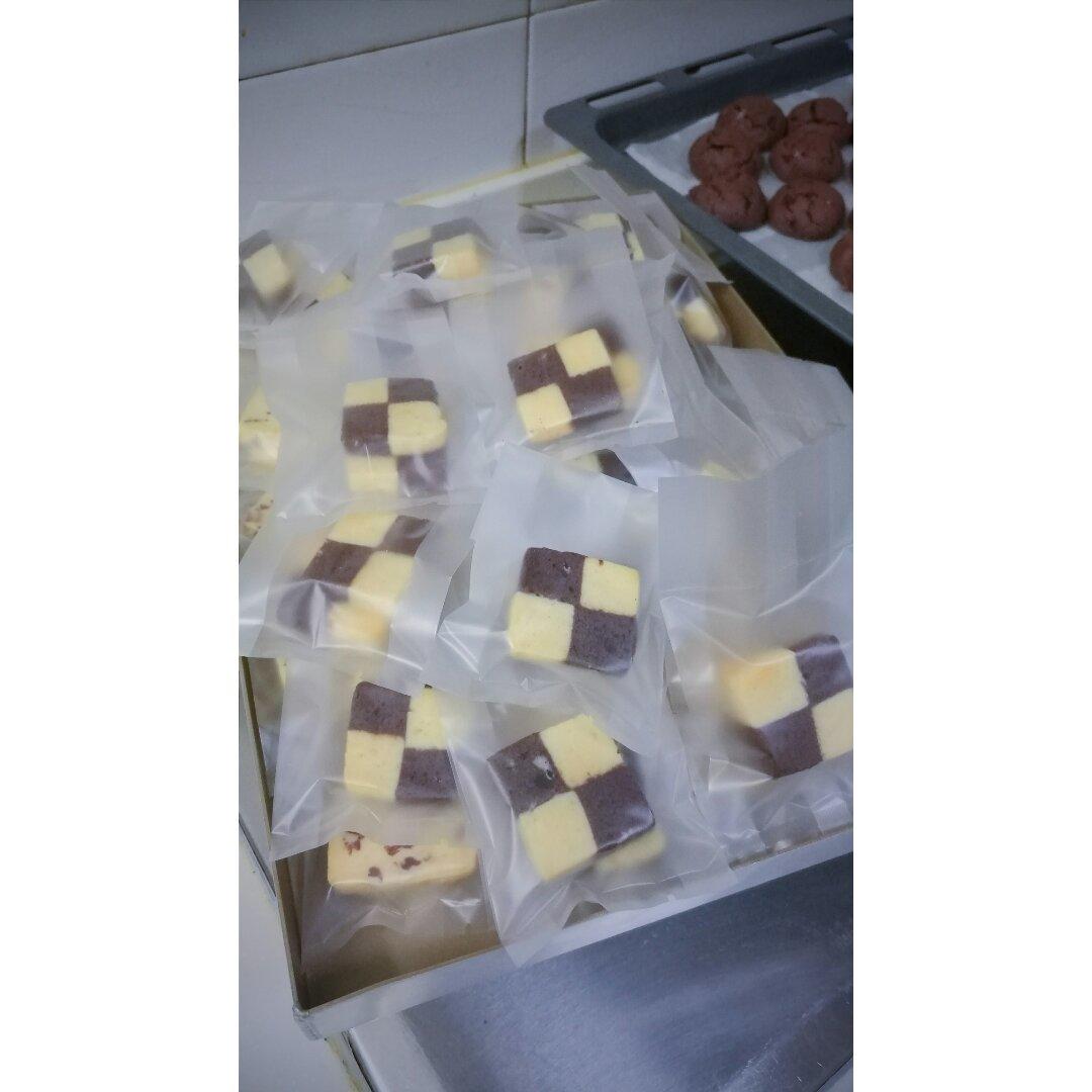 双色小棋格饼干