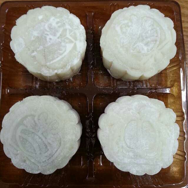 冰皮豆沙月饼