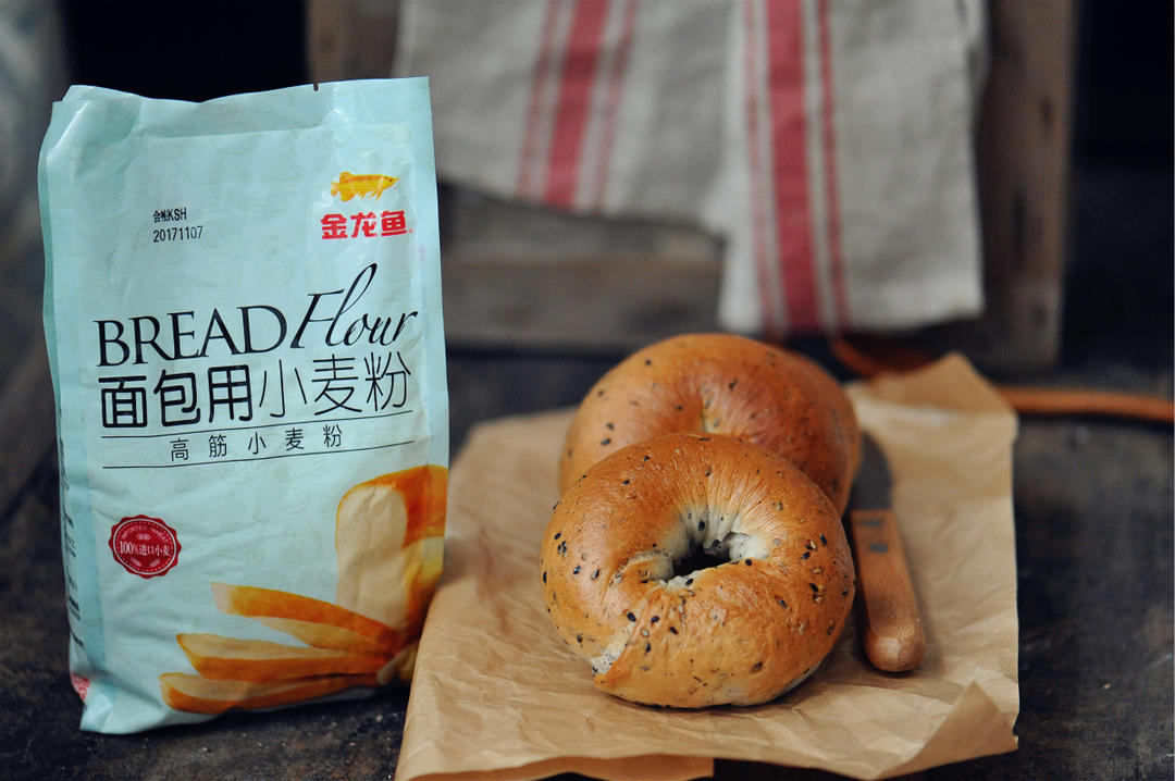全麦黑芝麻紫薯贝果的做法