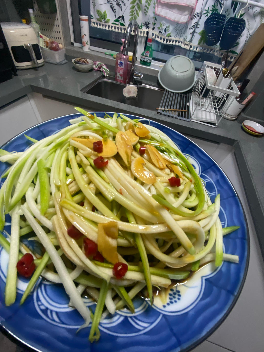 一定要试试的清新爽口凉拌西葫芦