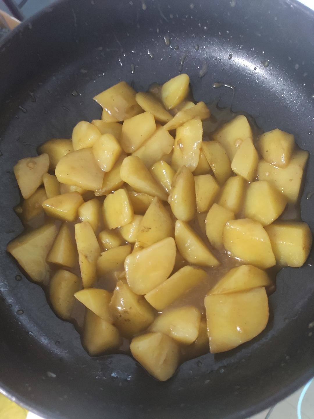 软糯好吃的红烧土豆