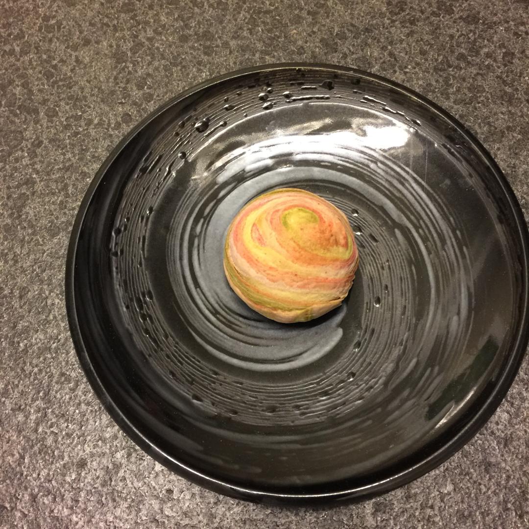 彩虹渐变蛋黄酥（无需揉出膜）
