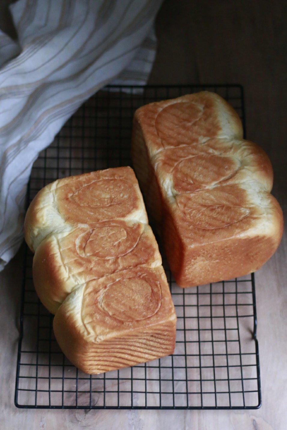 鲜奶吐司（老面法）