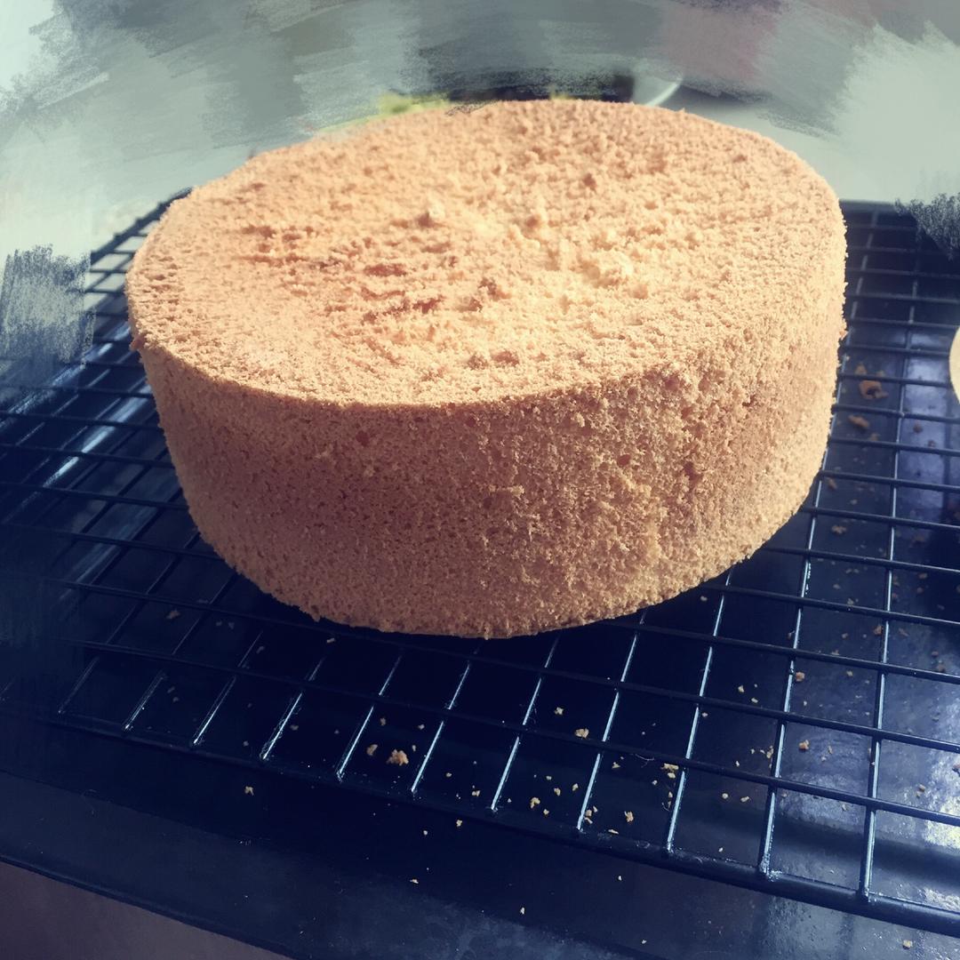 蔓延y做的奶油蛋糕的戚风蛋糕坯