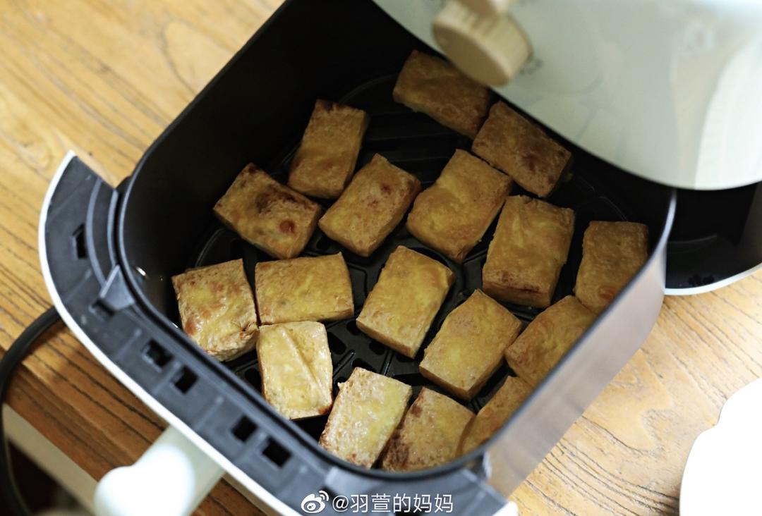 小食｜炸豆腐的做法 步骤3